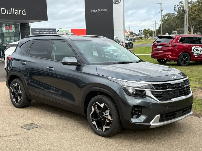 Reality Car — car rental agency (photo 1)