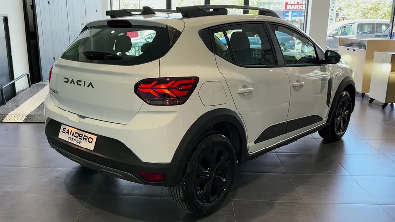 Reality Car — car rental agency (photo 6)